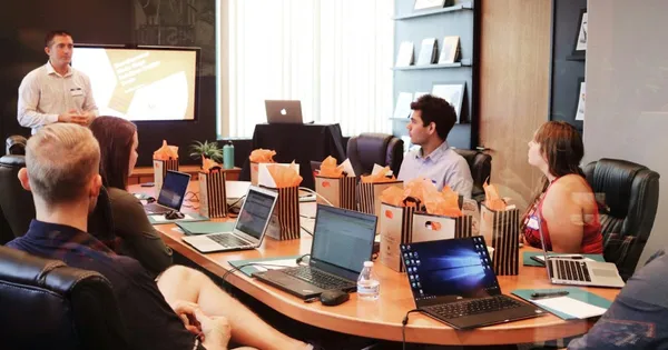 Image of a collaborative meeting